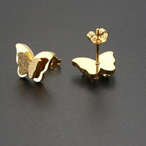 🌟Gold Stud Butterfly Earrings - Picture 2 of 4